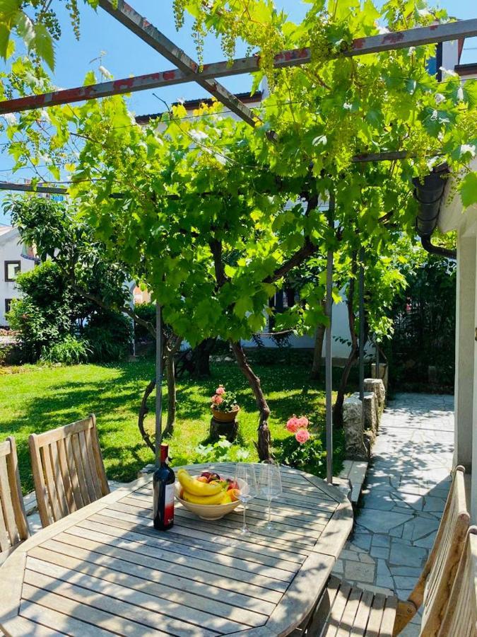 Apartmani Ana Borovac فونتانا المظهر الخارجي الصورة