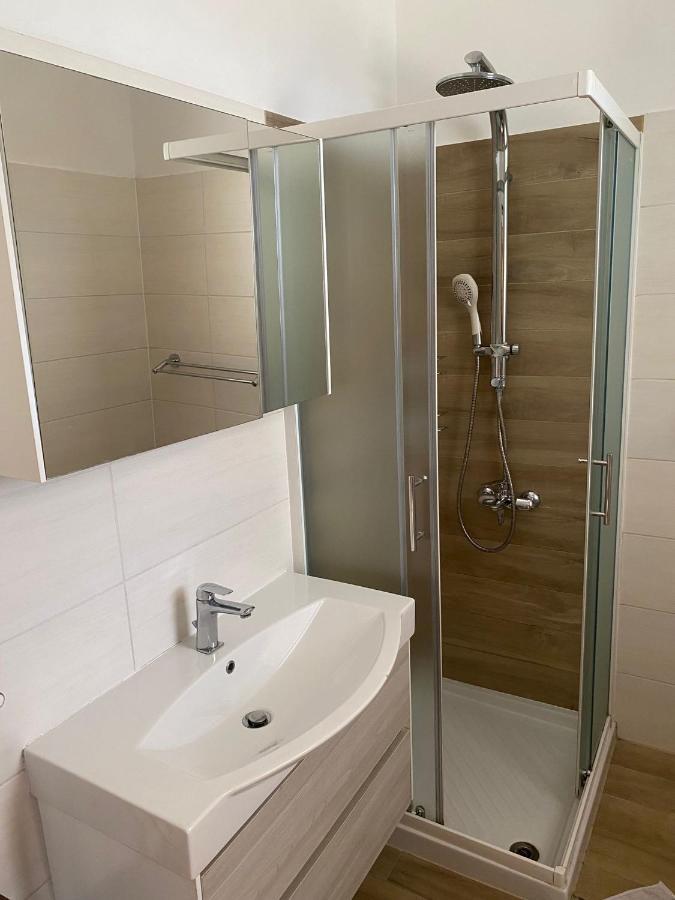 Apartmani Ana Borovac فونتانا المظهر الخارجي الصورة