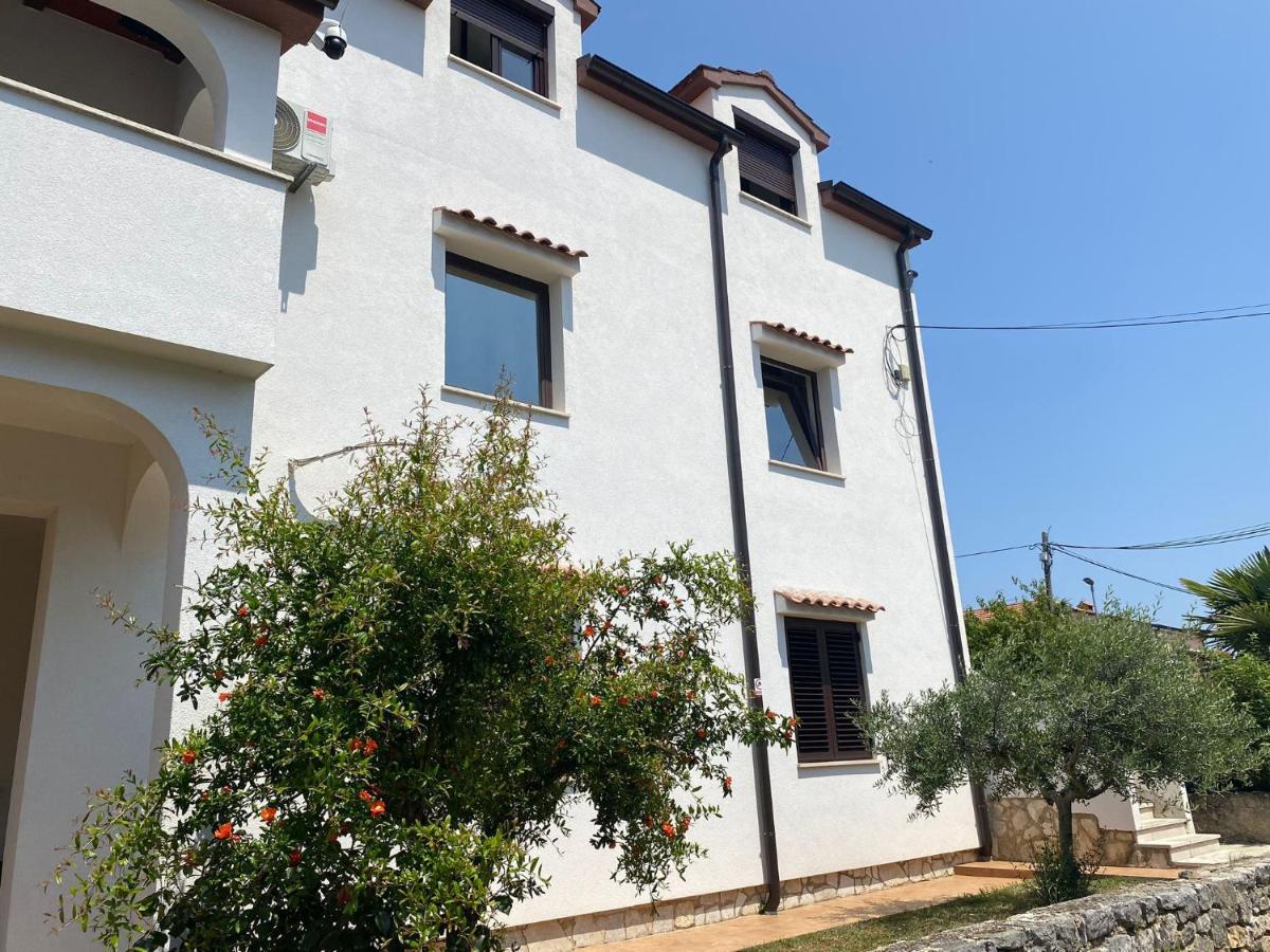 Apartmani Ana Borovac فونتانا المظهر الخارجي الصورة